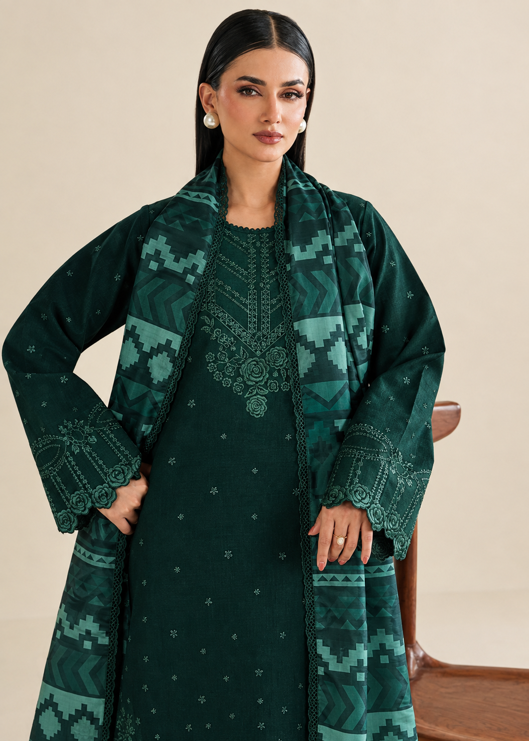 Deep Emerald Green Dhanak 3-Piece Unstitched Suit