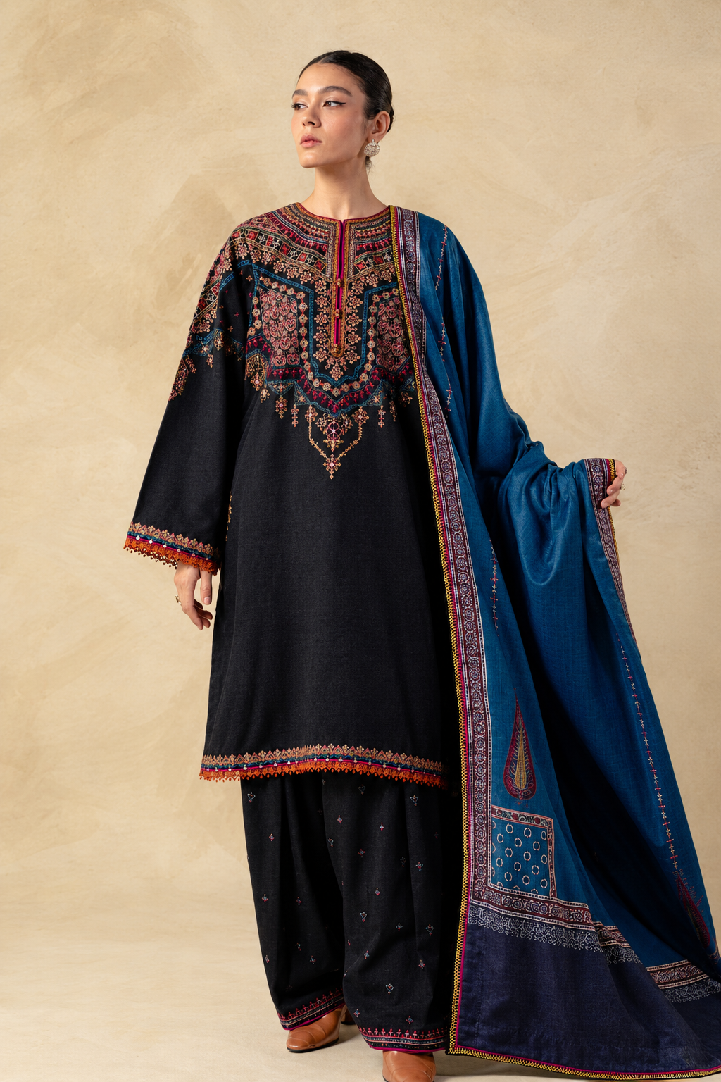 Embroidered Black Kashmiri Style 3-Piece Dhanak Suit