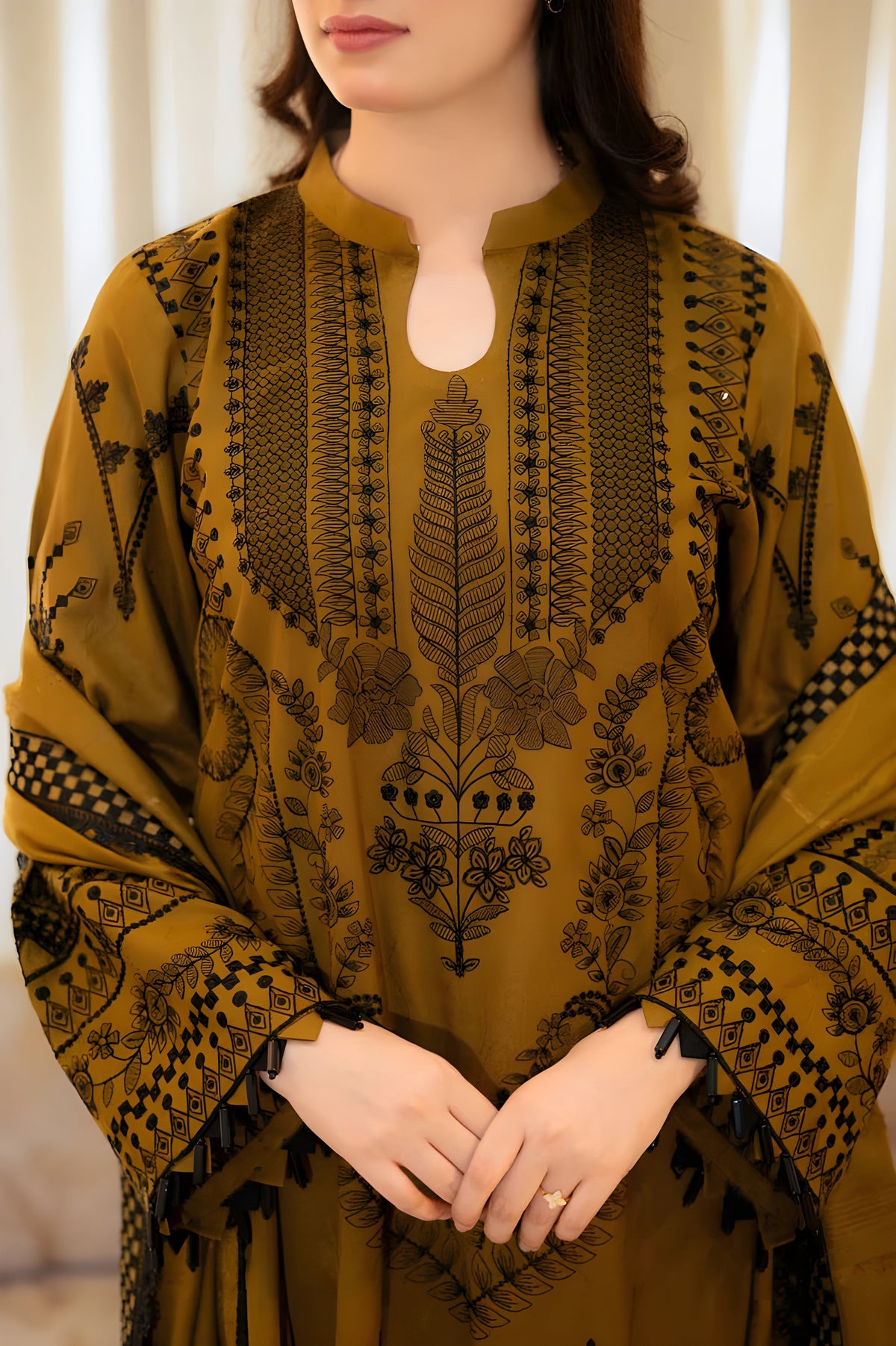 Embroidered Olive Gold / Mustard 3-Piece Dhanak Suit